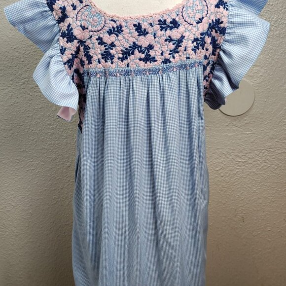 Hand Embroidery Blouse - Picture 2 of 4